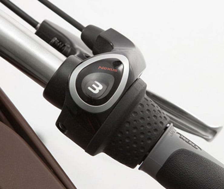 2022 シャレックス シティ「SXSP273M」27インチ 3段変速 オートライト シティサイクル 自転車