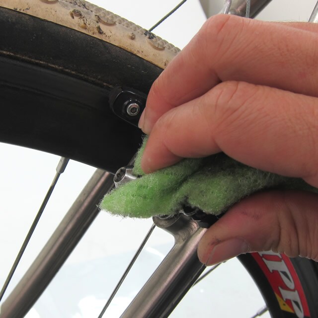 自転車びっくりクリーナー 水だけでも油汚れが落ちるピカピカクリーナー