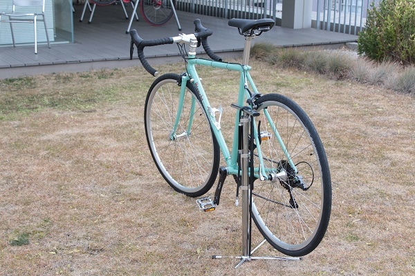 Koti-PS フロアポンプスタンド サイドディスプレイスタンド付きフロアポンプ 米/仏式バルブ対応