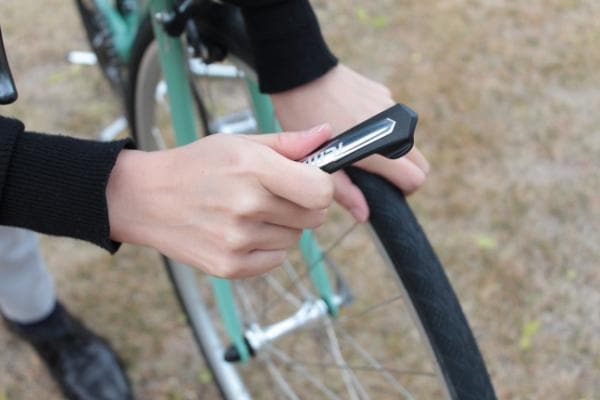 Tyokalu-TLA 剛性の高いアルミ芯入りタイヤレバー 2本セット