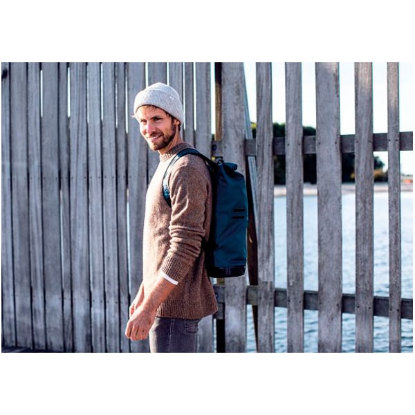 コミューターデイパック シティ 容量:21L