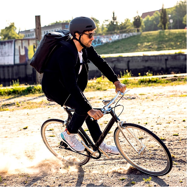 ヴェロシティ PS 容量:23L