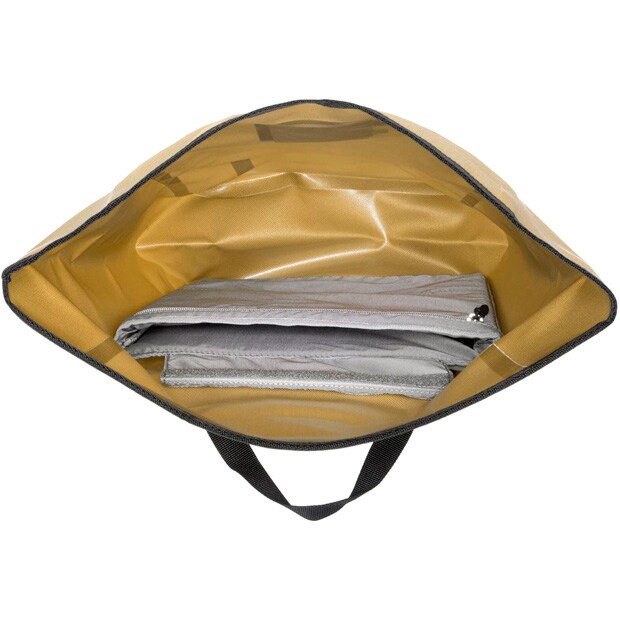 ヴェロシティ PS 容量:23L