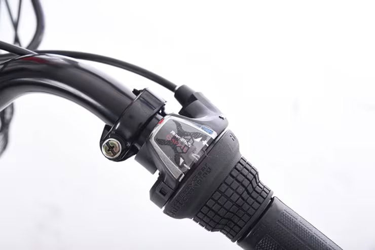 Cream City（クリーム シティ）266HD BAA-O 26インチ 外装6段変速 オートライト シティサイクル ママチャリ 自転車