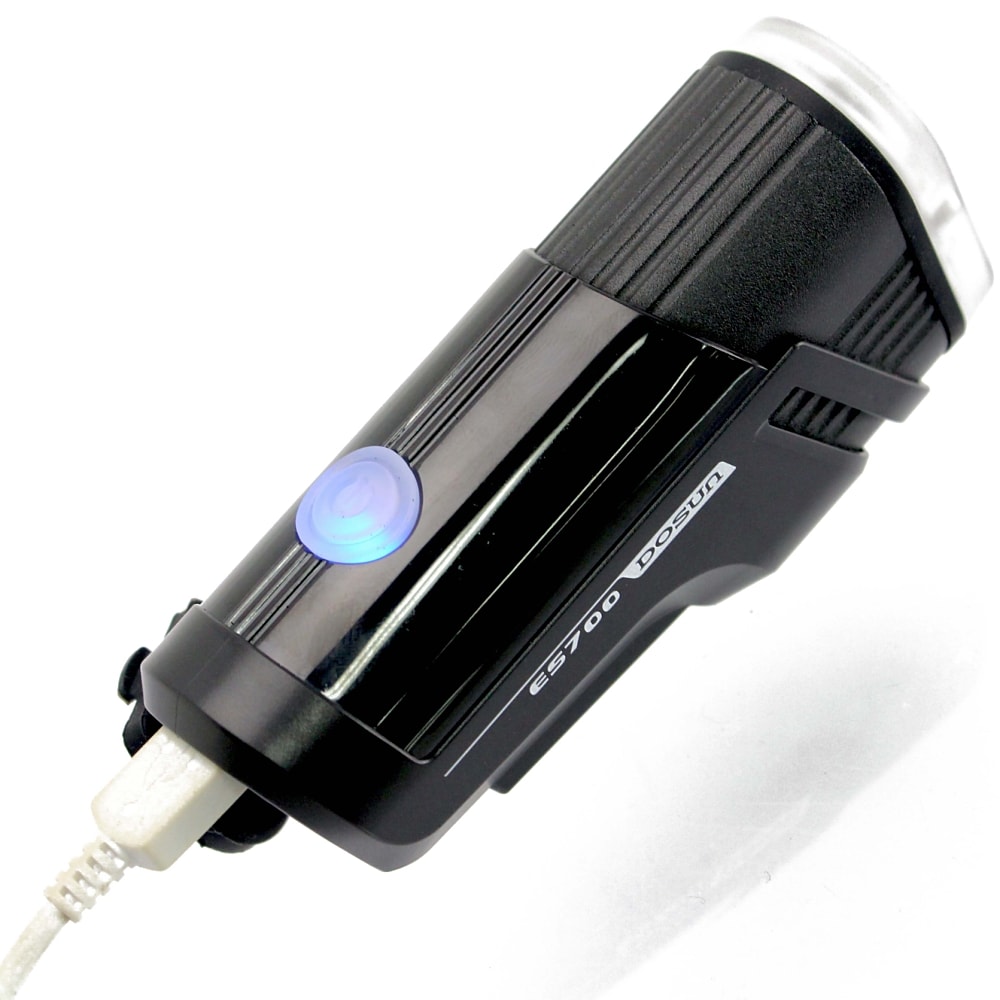 ES700 USB充電式フロントライト 明るさ:700ルーメン
