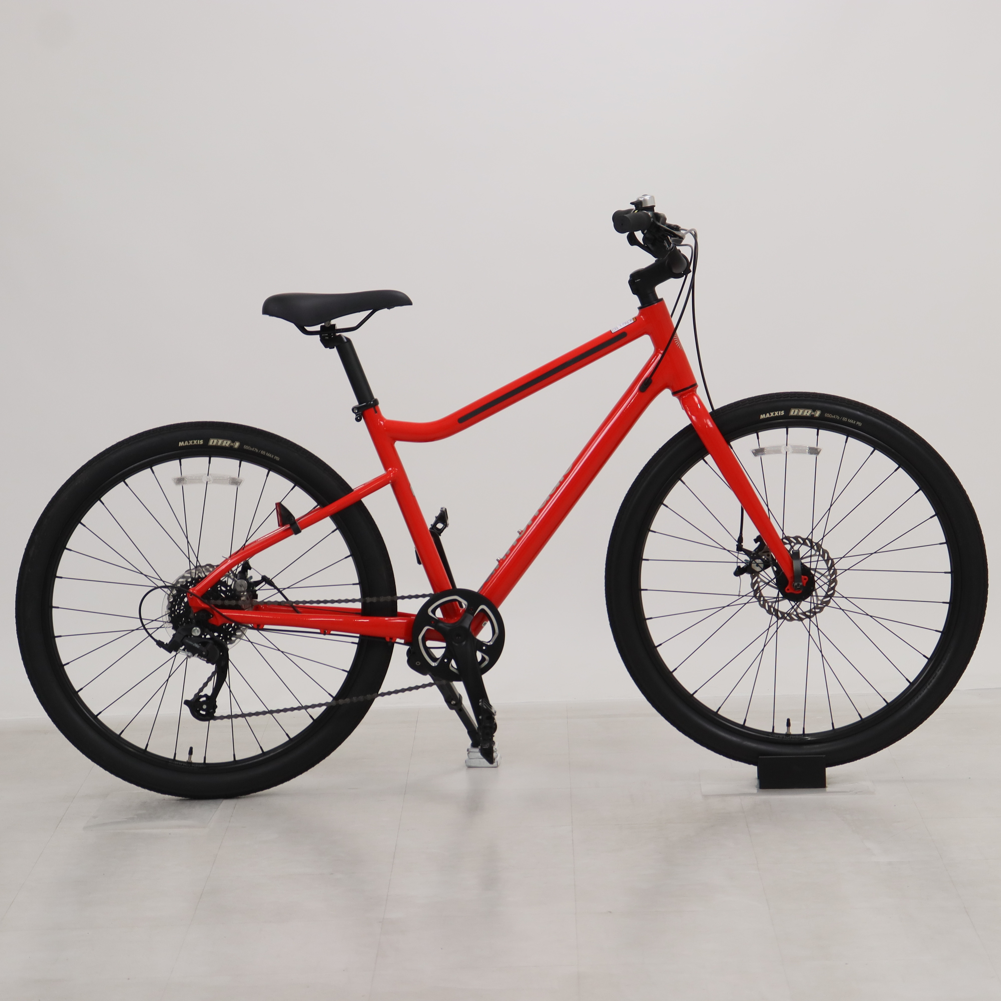 リユース】Treadwell 3 45cm クロスバイク 自転車