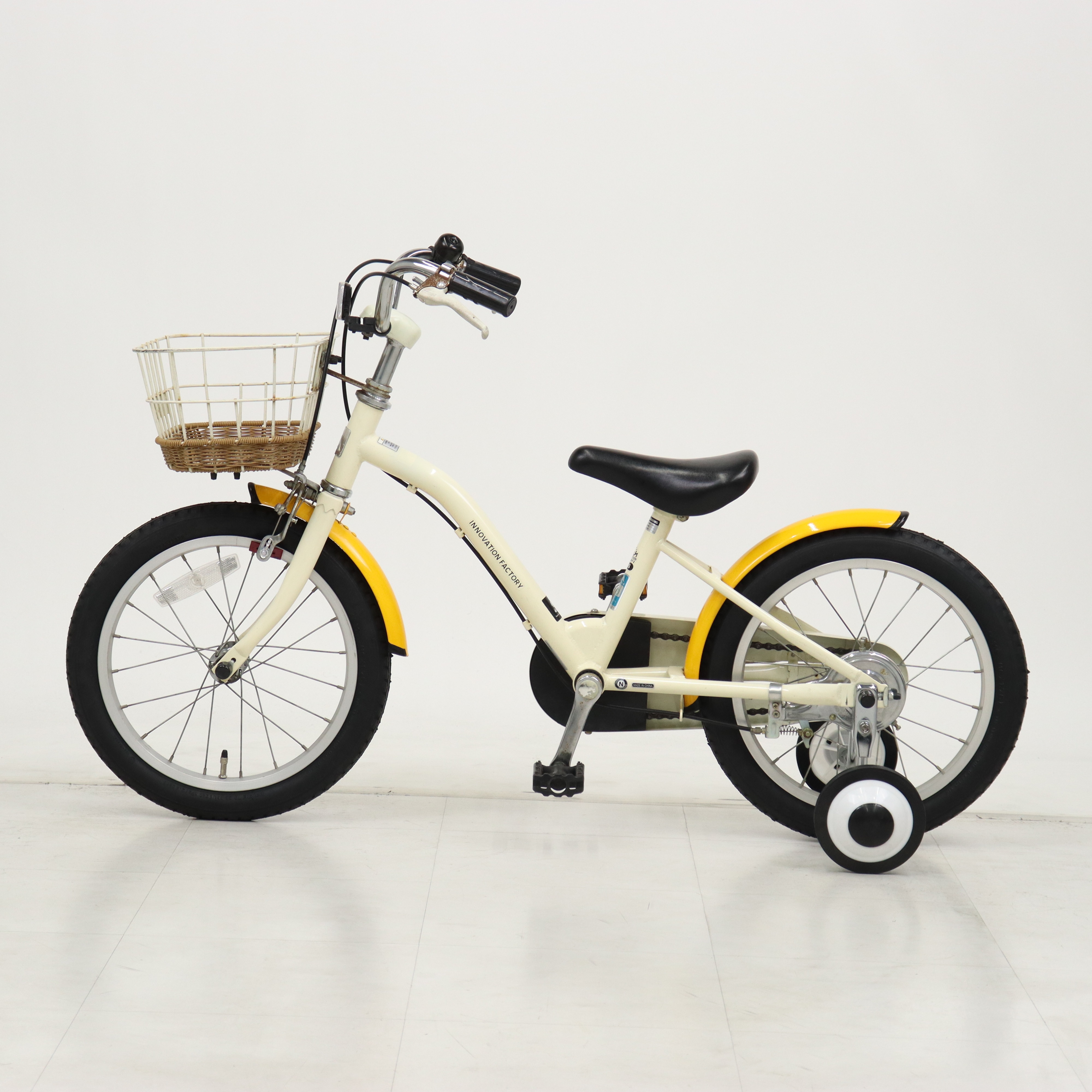 エコプラス小倉南店】激美品 16インチ 幼児車 アサヒ イノベーション