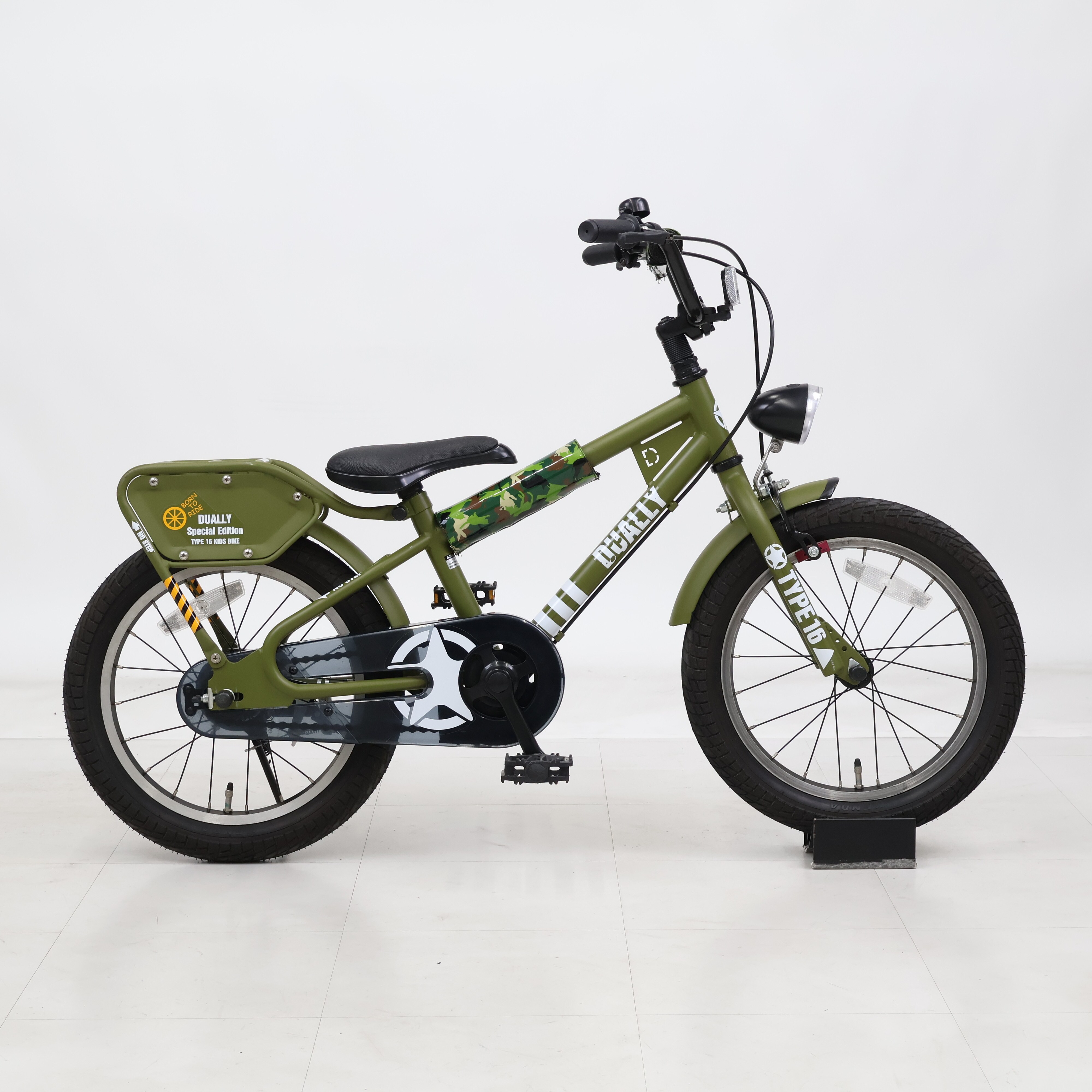 J1636 【リユースのサカイ柏店】 ☆店頭にて試乗可☆ キッズ自転車 J1636 【リユースのサカイ柏店】 ☆店頭にて試乗可☆ キッズ自転車