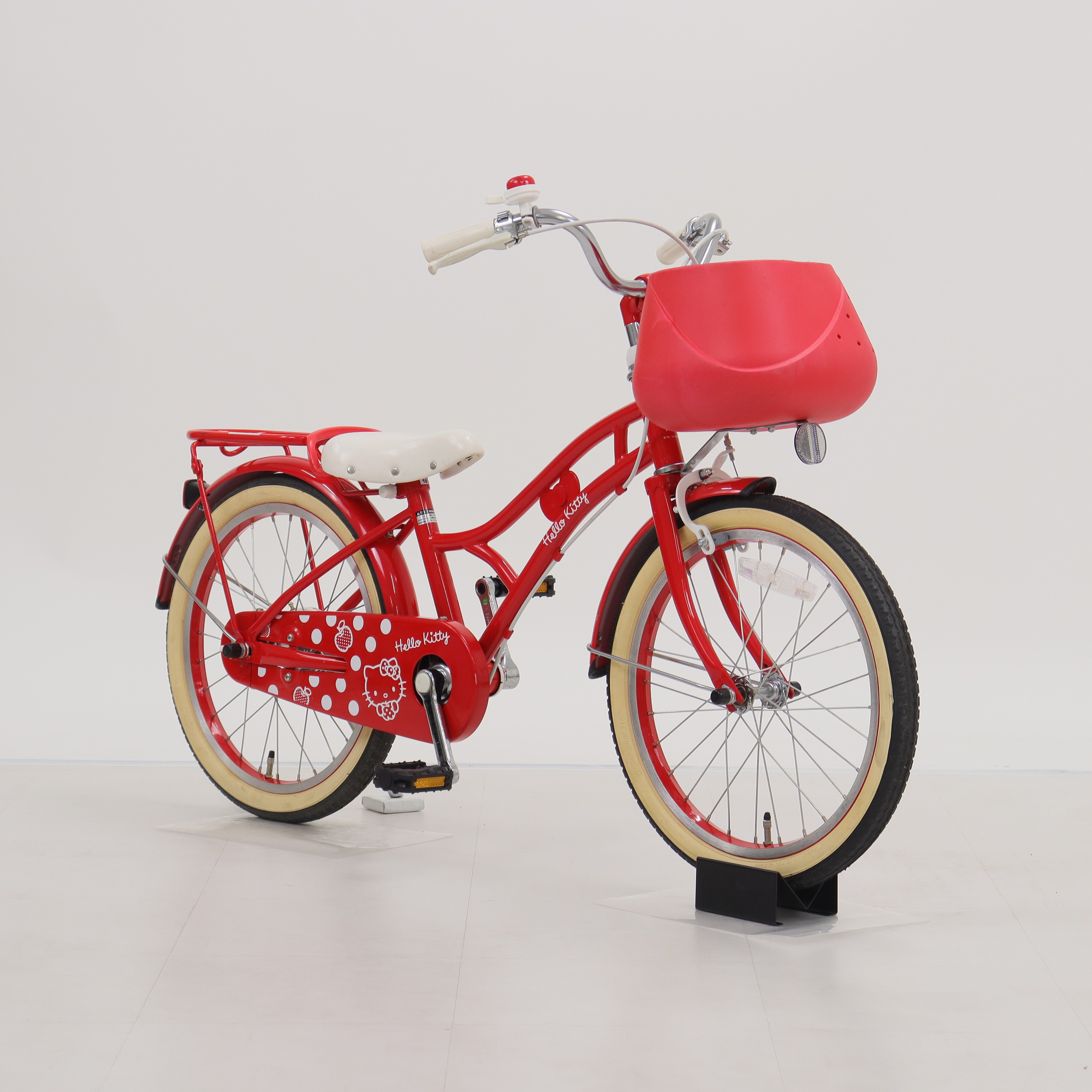 【美品】ハローキティ 18インチ　自転車　子供用　サイクルあさひ　幼児 美品クラス！ハロー・キティ 18インチ 子供用自転車 キッズサイクル