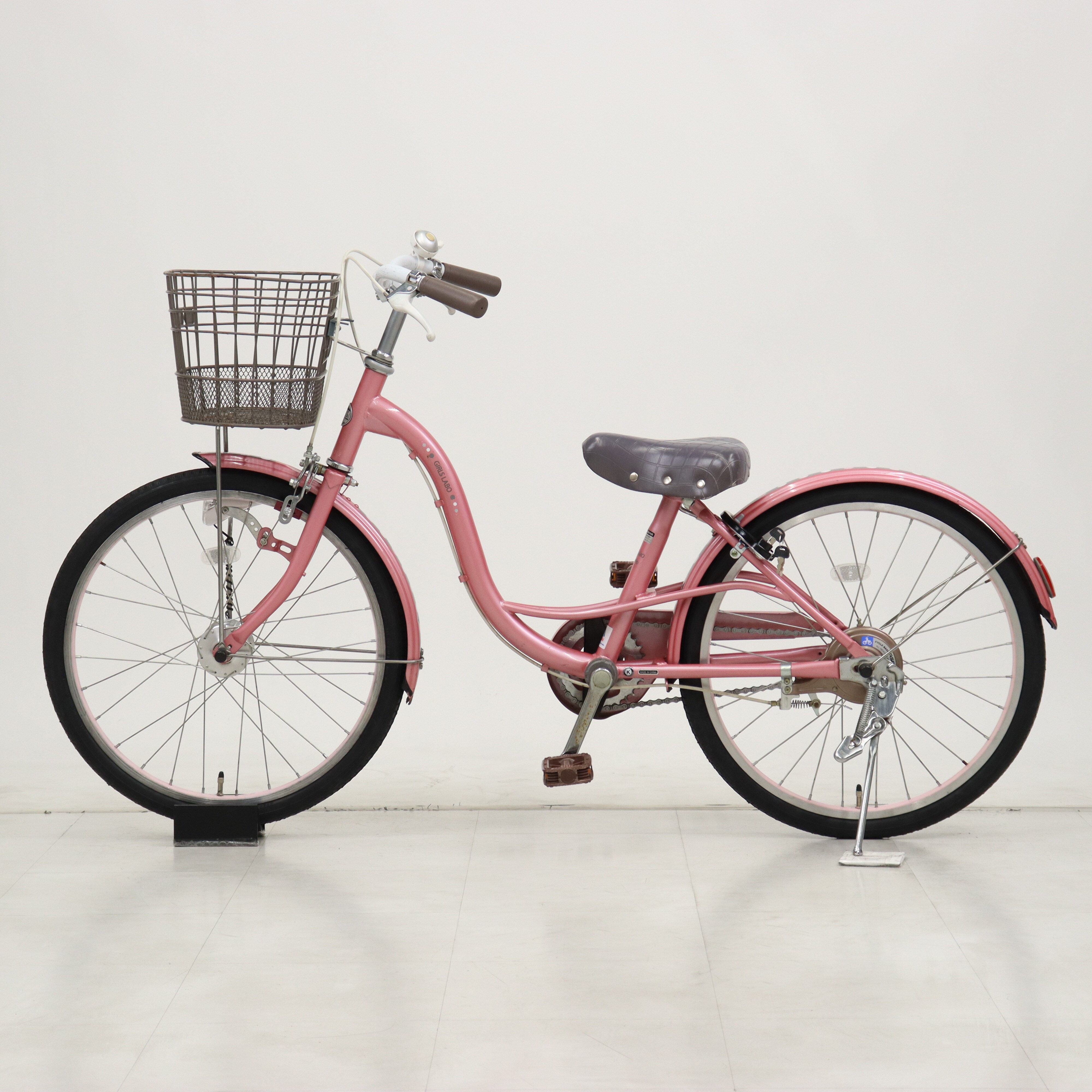 中古車　子供用自転車　GIRLS LABO　20インチ　LEDライト　美品 中古車 子供用自転車 GIRLS LABO 20インチ LEDライト 美品 中古車 子供