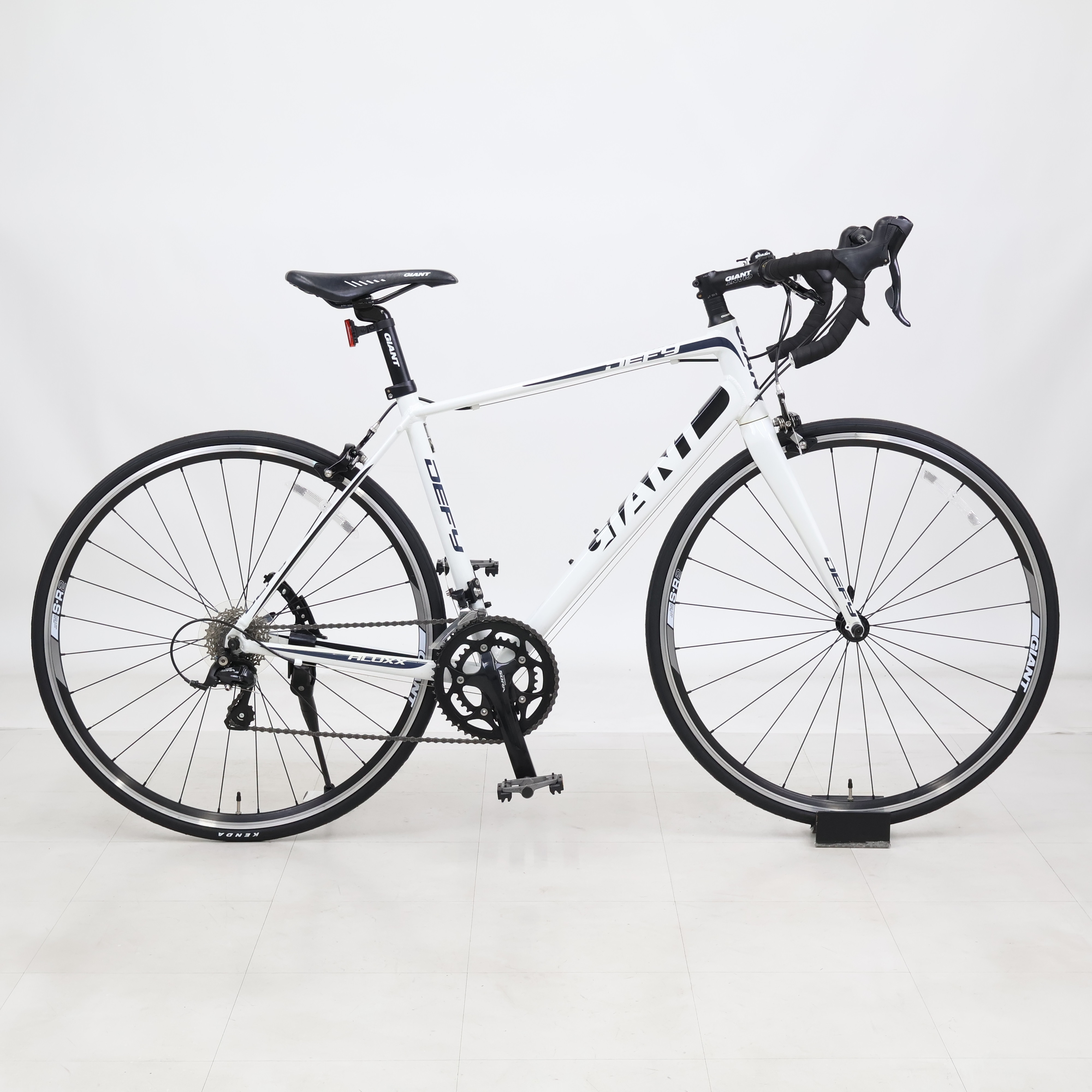 リユース】DEFY3 500mm 2013年モデル ロードバイク 自転車