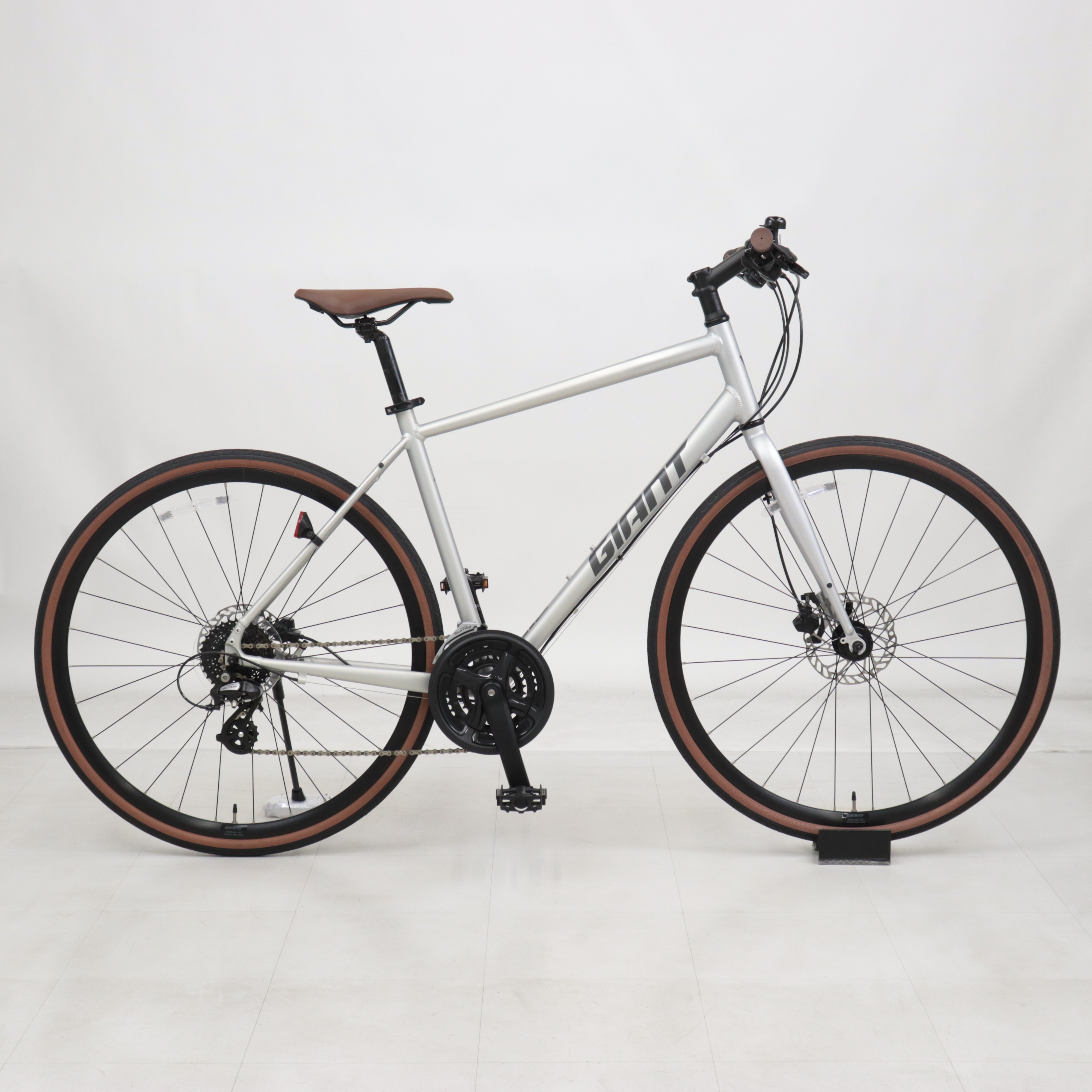 リユース】ESCAPE R DISC 500mm 2025年モデル クロスバイク 自転車