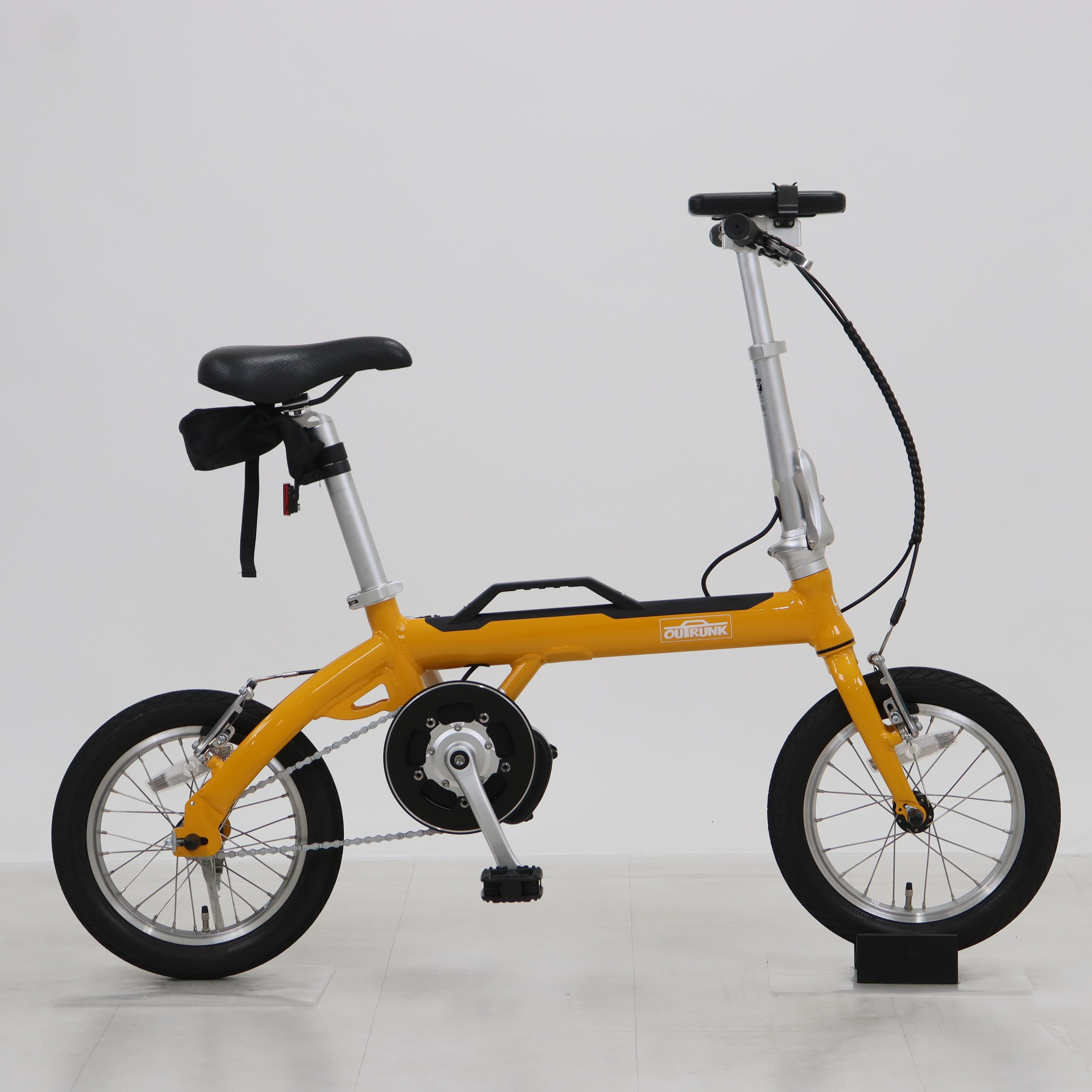 リユース】LOG OUTRUNK e 140-L 14インチ 2021年モデル 電動自転車 リユース】LOG OUTRUNK e 140-L 14インチ 2021年モデル 電動自転車