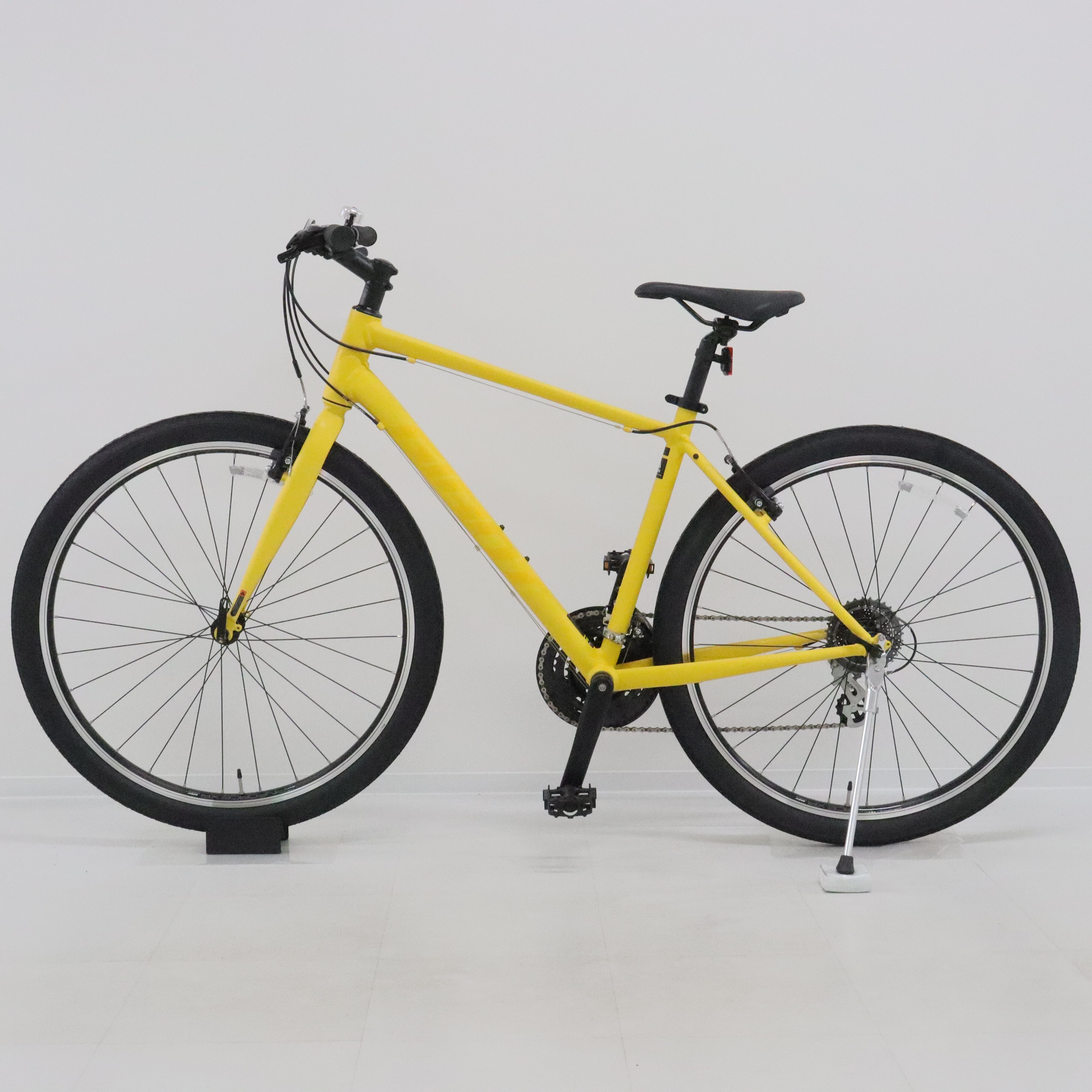 GIANT GRAVIER ? クロスバイク 25800円 ?変速3×9 Sサイズ 安心の新規