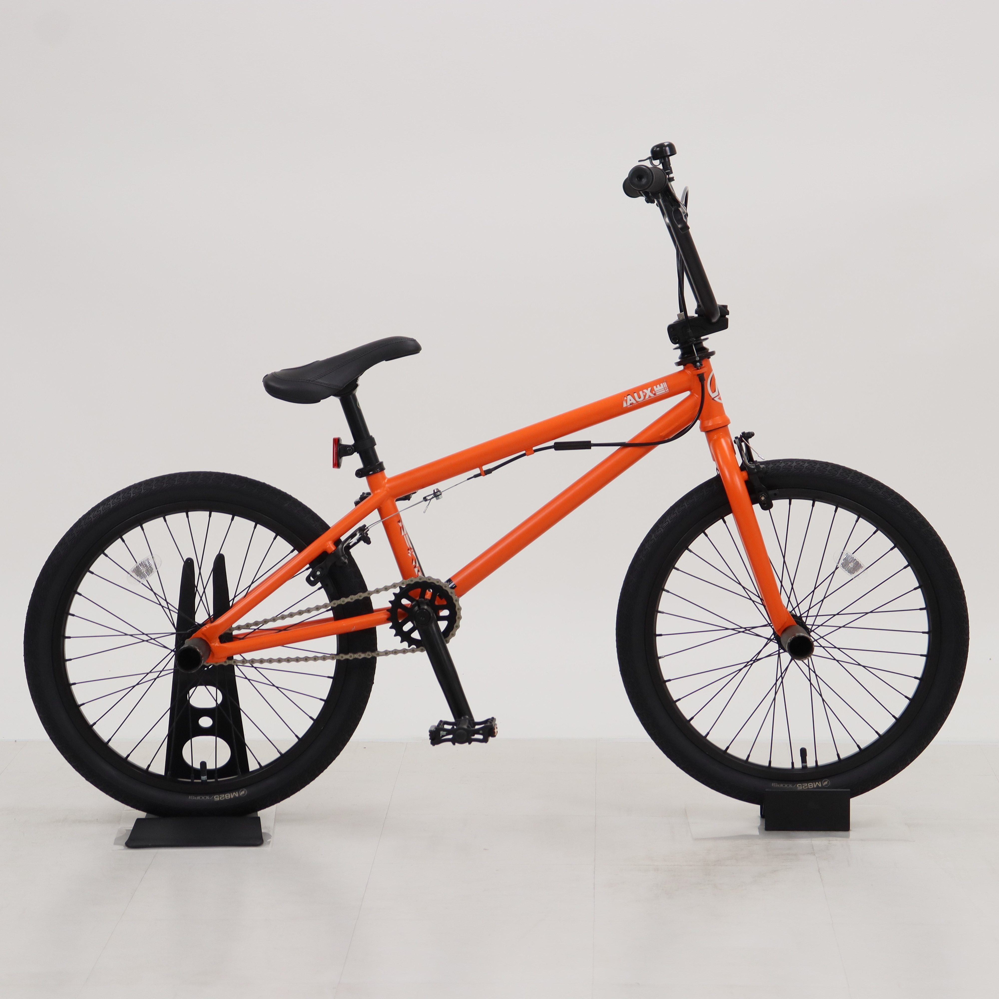 【山口さま候補】MOTEL WORKS AUX BMXバイク オレンジ20インチ 山口さま候補】MOTEL WORKS AUX BMXバイク オレンジ20インチ 山口さま