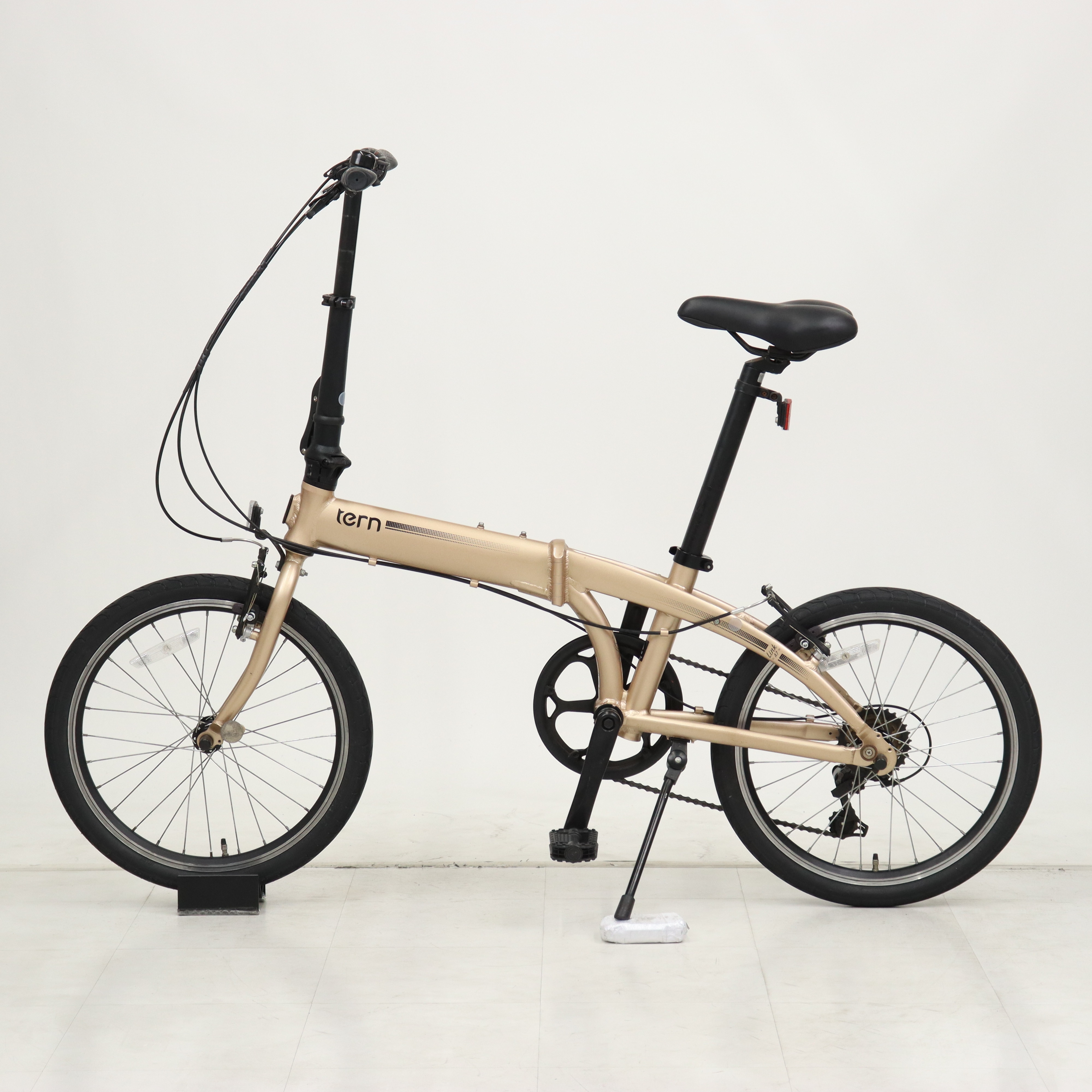 ターン Link A7 あさひ限定-N 20インチ 折りたたみ自転車 サドル交換